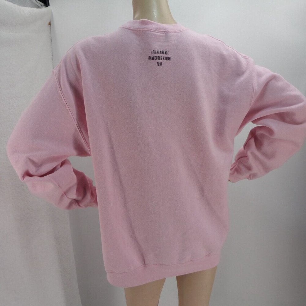 "ARIANA GRANDE" PINK DANGEROUS WOMAN TOUR 2017 GRAPHIC CREW SWEATSHIRT SIZE: L - Picture 5 of 6